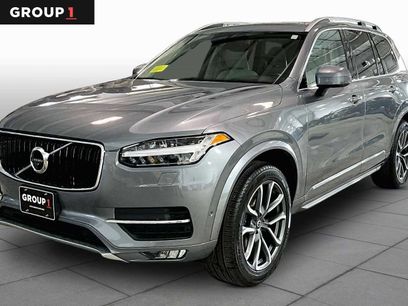 Used 2017 Volvo XC90 T6 Momentum w/ Vision Package