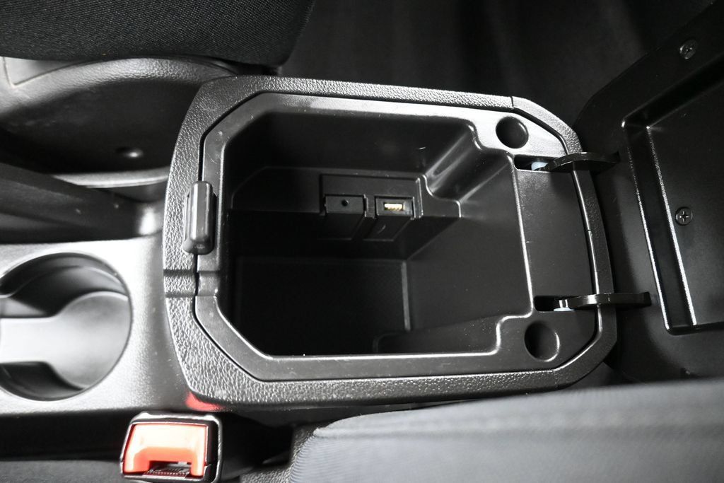 Used 2016 Chevrolet Cruze LT w/ Enhanced Safety Package FWD image 23