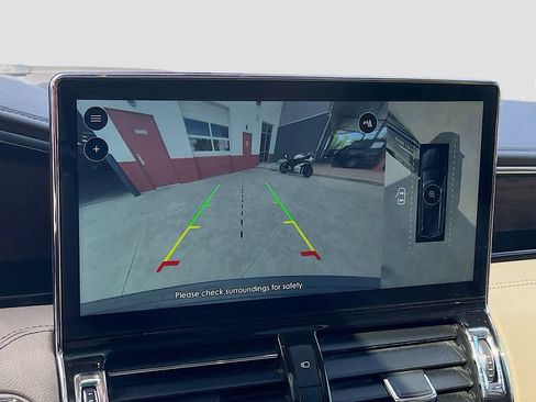 Used 2022 Lincoln Navigator L Reserve AWD/4WD image 14