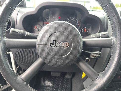 Used 2009 Jeep Wrangler X AWD/4WD image 25