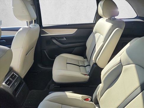 Used 2024 MAZDA CX-90 Plug-In Hybrid w/ Preferred image 8