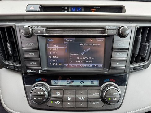 Used 2015 Toyota RAV4 XLE image 18