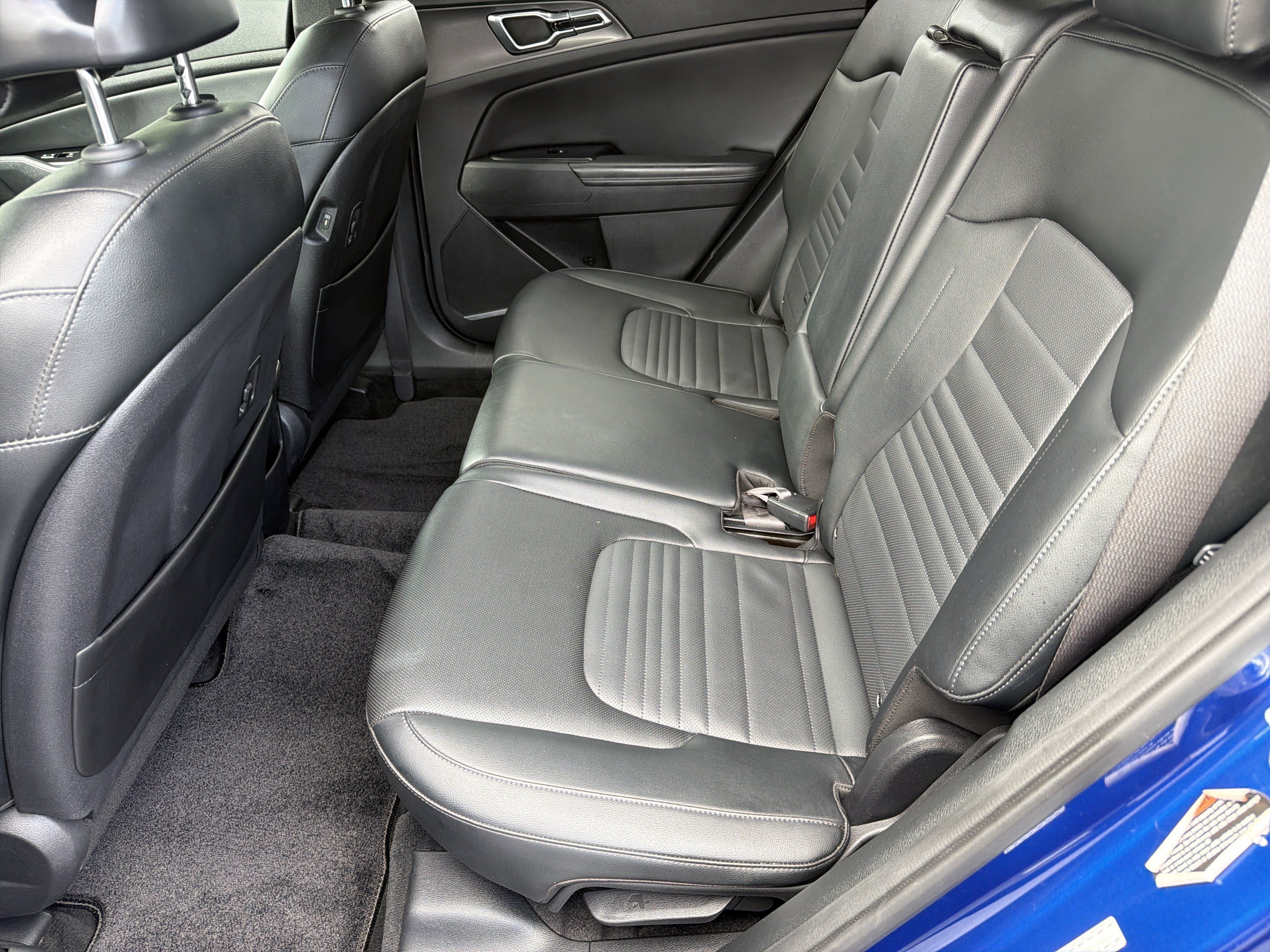 Used 2023 Kia Sportage SX FWD image 19