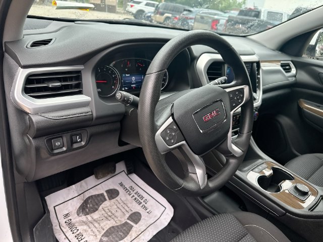 Used 2023 GMC Acadia SLE FWD image 14