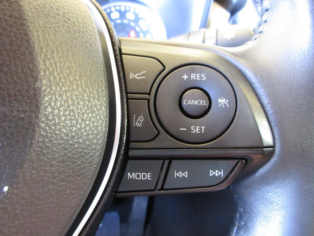 Used 2019 Toyota RAV4 XLE Premium w/ Cold Weather Package FWD image 17