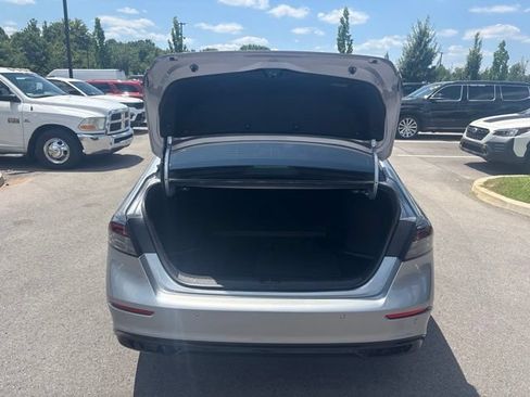 Used 2023 Honda Accord EX-L image 11