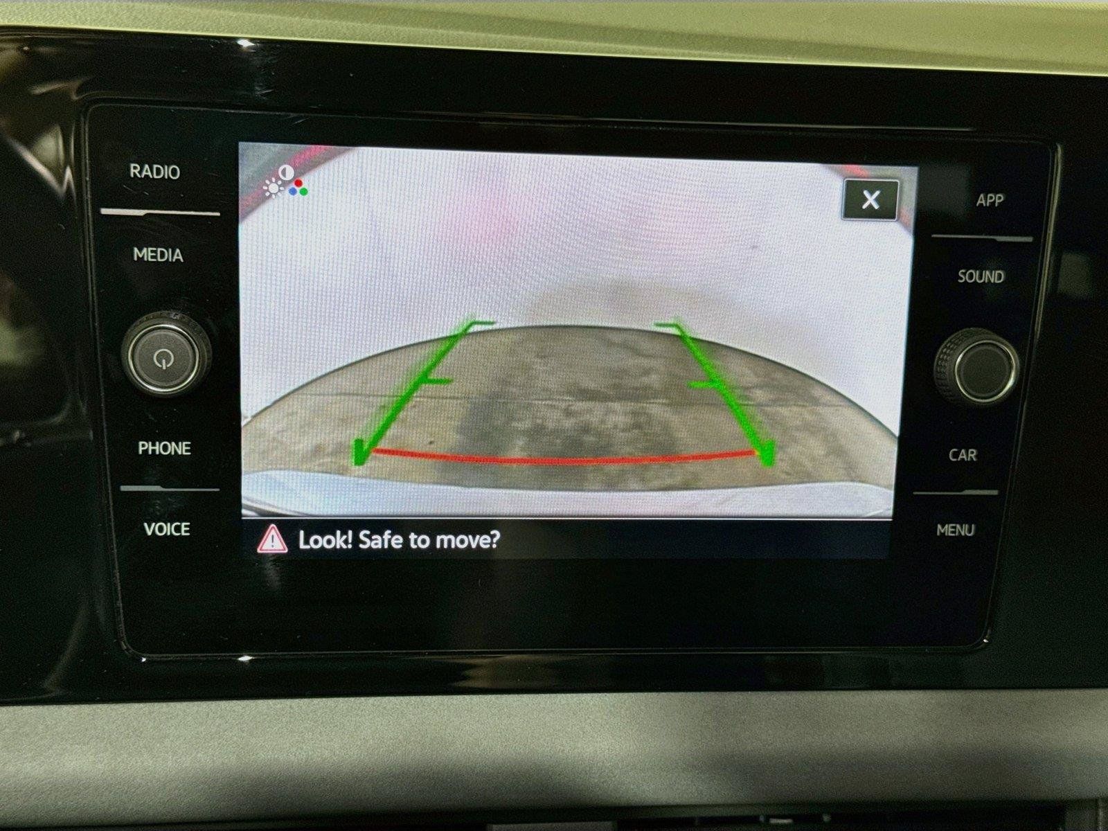 Used 2025 Volkswagen Jetta SE FWD image 11