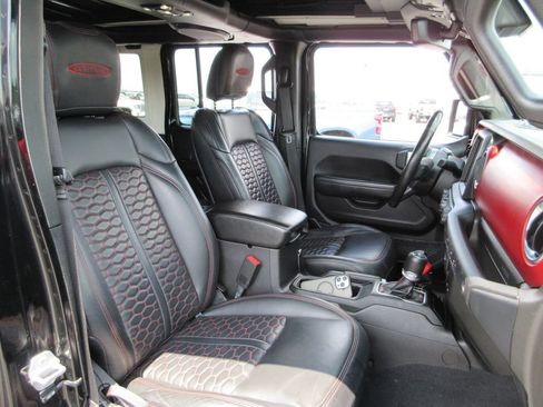 Used 2019 Jeep Wrangler Unlimited Rubicon AWD/4WD image 22