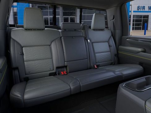 New 2026 Chevrolet Silverado 2500 ZR2 AWD/4WD image 18