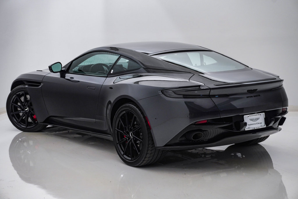 Used 2021 Aston Martin DB11 Coupe RWD image 10