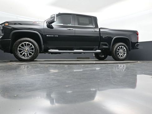 New 2026 Chevrolet Silverado 2500 LT w/ Z71 Chrome Sport Edition image 43