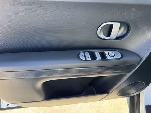 Used 2024 Hyundai Ioniq 5 SEL RWD image 15