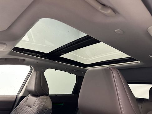 Used 2025 Nissan Murano Platinum w/ Cargo Package image 17