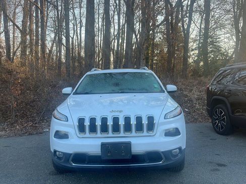 Used 2016 Jeep Cherokee Limited image 7