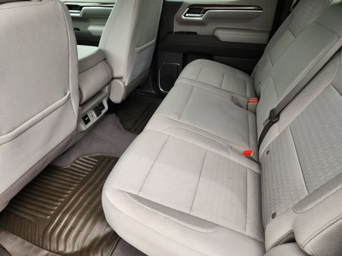 Used 2025 Chevrolet Silverado 1500 LT AWD/4WD image 29