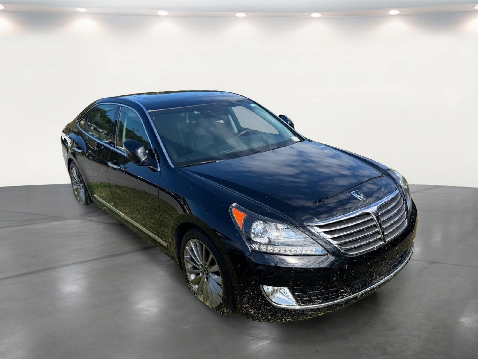 Used 2015 Hyundai Equus Signature RWD image 9