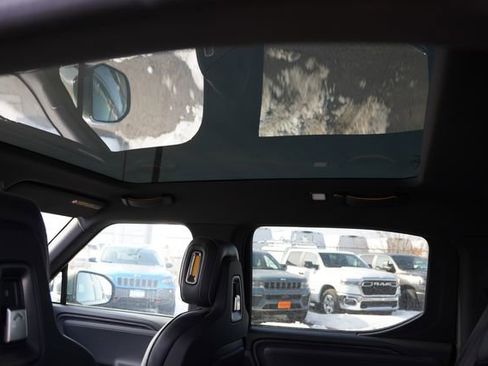 Used 2025 Rivian R1T Adventure image 5