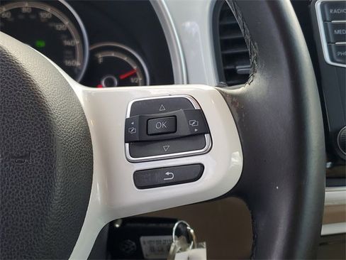 Used 2019 Volkswagen Beetle 2.0T S image 16