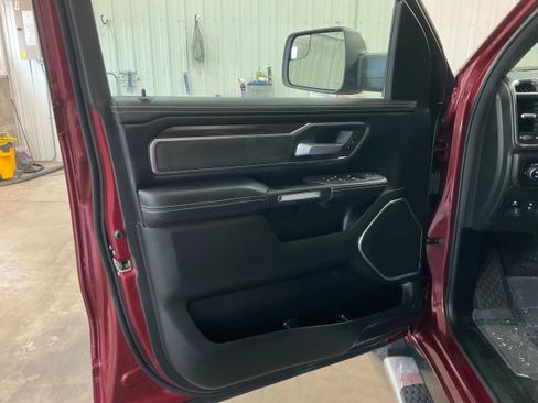 Used 2025 RAM 1500 Laramie AWD/4WD image 10