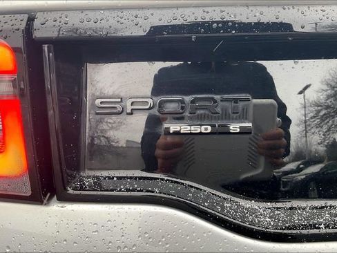 Used 2020 Land Rover Discovery Sport S image 8