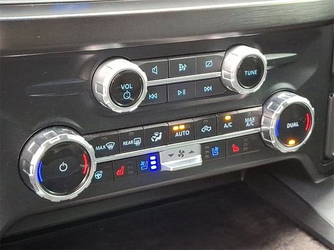 Certified 2024 Ford F250 Lariat w/ Lariat Ultimate Package image 15