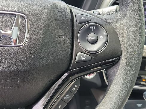 Used 2019 Honda HR-V EX image 10
