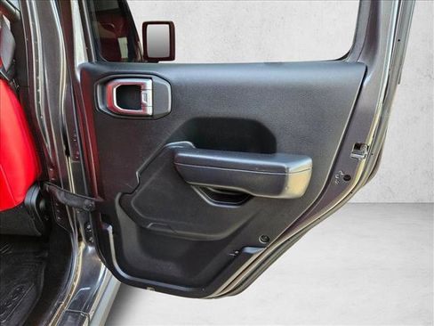 Used 2018 Jeep Wrangler Unlimited Sport S image 25