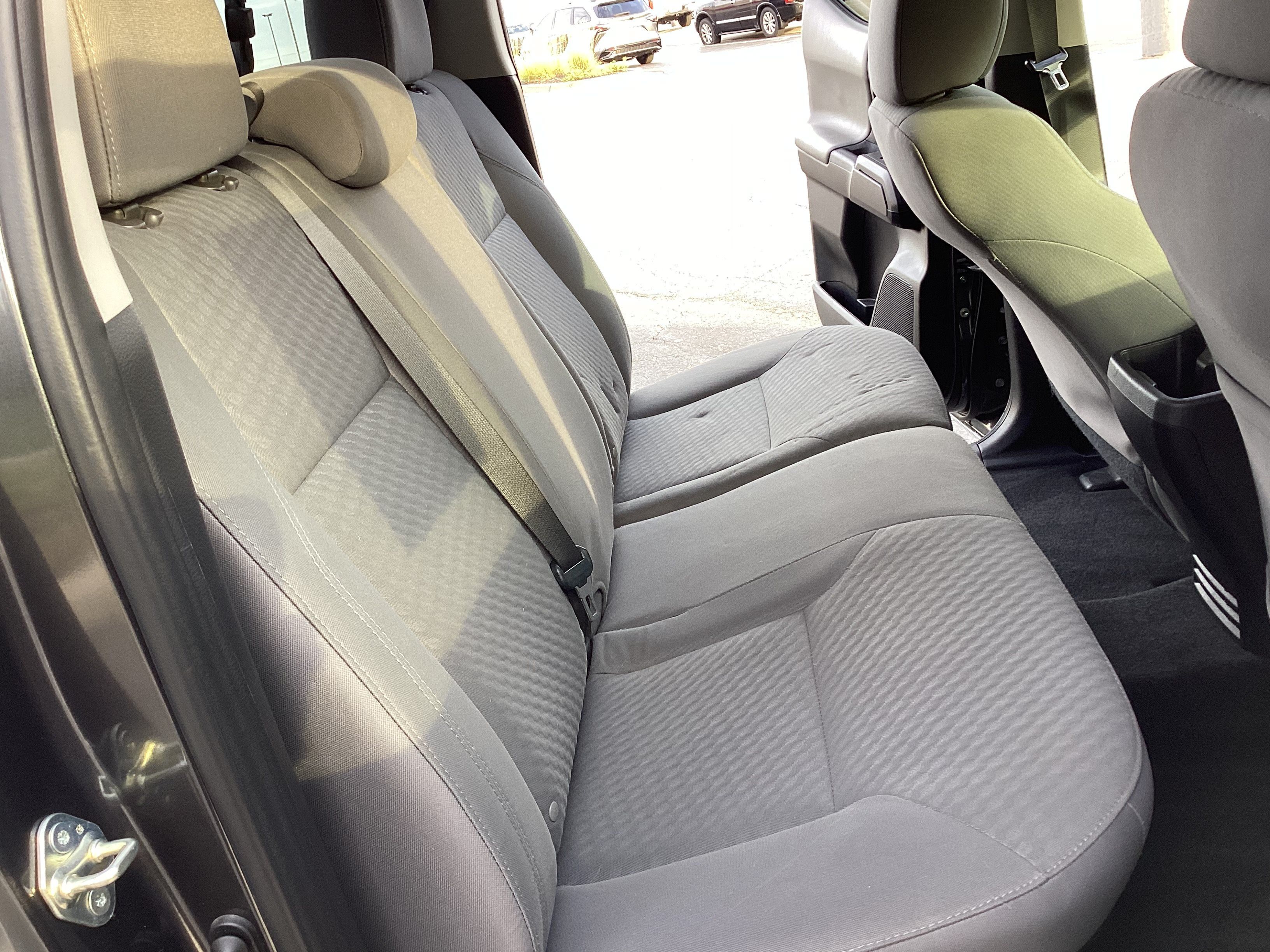 Certified 2021 Toyota Tacoma SR AWD/4WD image 7