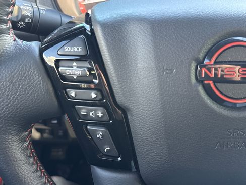 Used 2024 Nissan Frontier PRO-4X w/ Pro Convenience Package image 14