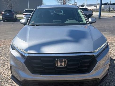 Used 2023 Honda CR-V LX image 8