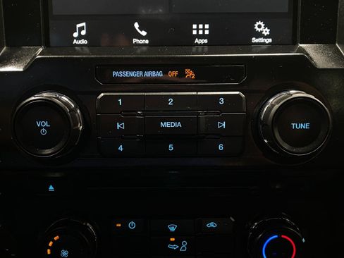 Used 2017 Ford F150 XL w/ Equipment Group 101A Mid AWD/4WD image 25