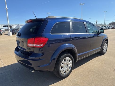 Used 2018 Dodge Journey SE w/ Connectivity Group image 3