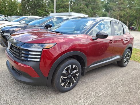 New 2025 Nissan Kicks SV w/ SV Premium Package image 2