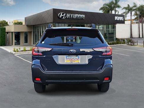 Used 2023 Subaru Outback Onyx Edition image 4