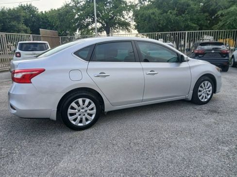 Used 2019 Nissan Sentra S FWD image 7