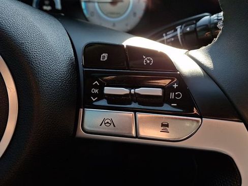 Used 2023 Hyundai Elantra SEL w/ Convenience Package image 21