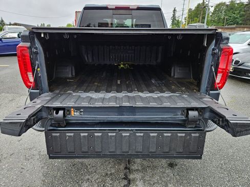 Used 2019 GMC Sierra 1500 SLT w/ SLT Premium Plus Package AWD/4WD image 11