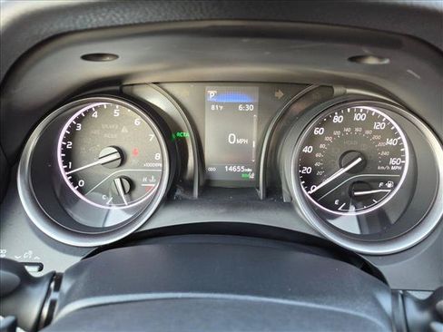 Used 2023 Toyota Camry SE w/ Convenience Package FWD image 11