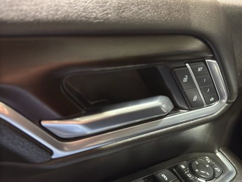 Used 2025 GMC Sierra 3500 Denali w/ Denali Reserve Package image 43