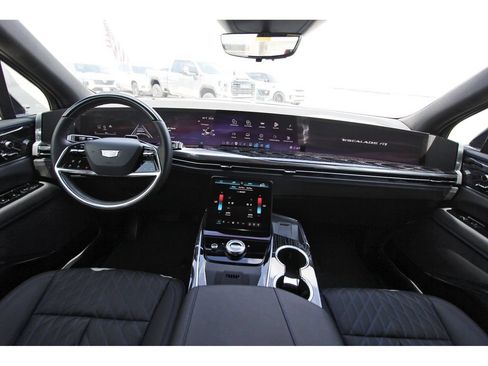Used 2025 Cadillac Escalade IQ Sport 1 AWD/4WD image 9
