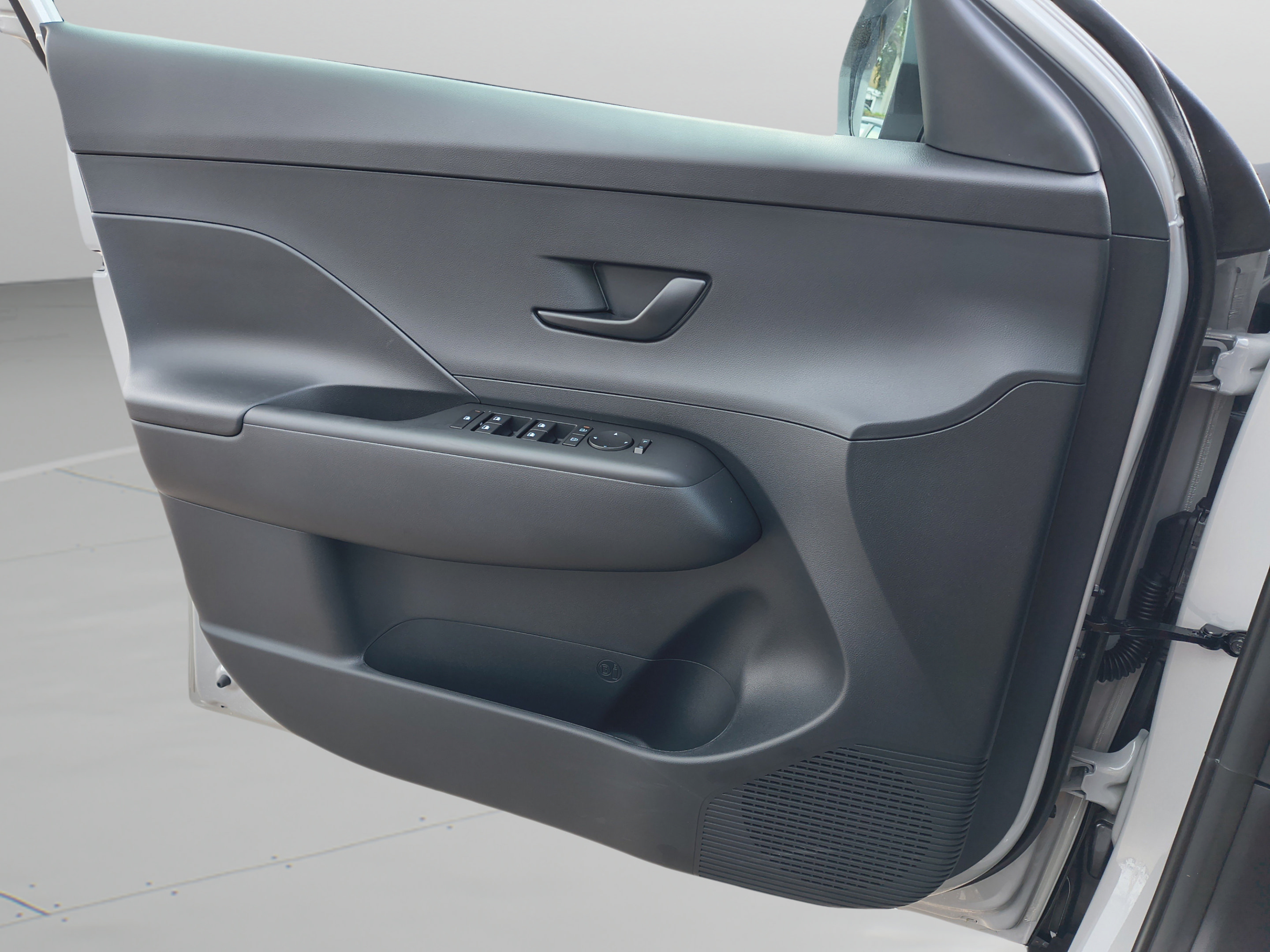 New 2027 Hyundai Kona SEL Sport FWD image 22