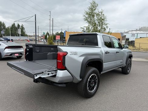 New 2025 Toyota Tacoma TRD Off-Road image 12