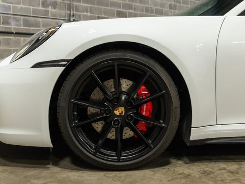 Used 2020 Porsche 911 Carrera 4S AWD/4WD image 29