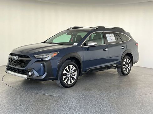 Certified 2025 Subaru Outback Touring w/ Popular Package #2 image 9