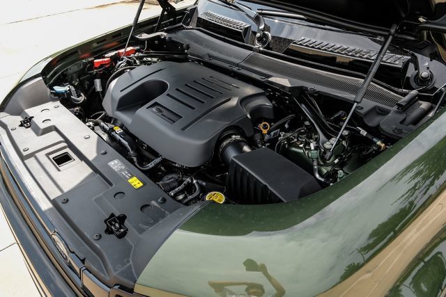 New 2026 Land Rover Defender 110 X AWD/4WD image 63