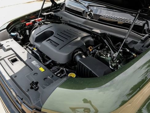 New 2026 Land Rover Defender 110 X AWD/4WD image 63