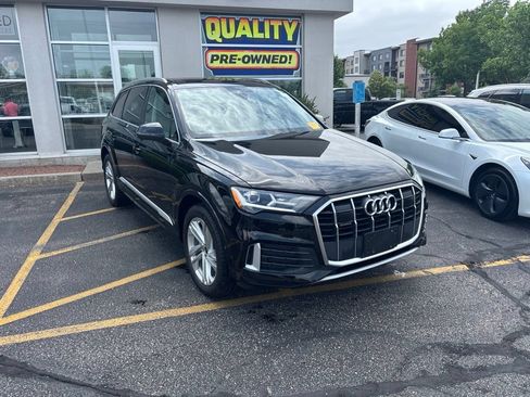 Used 2023 Audi Q7 2.0T Premium w/ Convenience Package AWD/4WD image 2