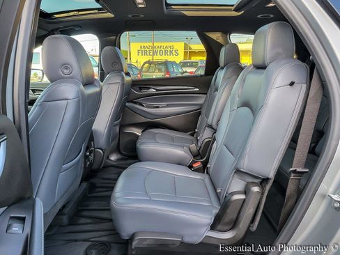 Used 2023 Buick Enclave Essence w/ Experience Buick Package AWD/4WD image 12