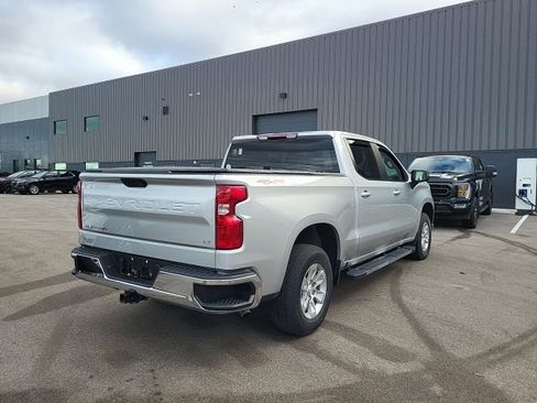 Used 2021 Chevrolet Silverado 1500 LT image 3
