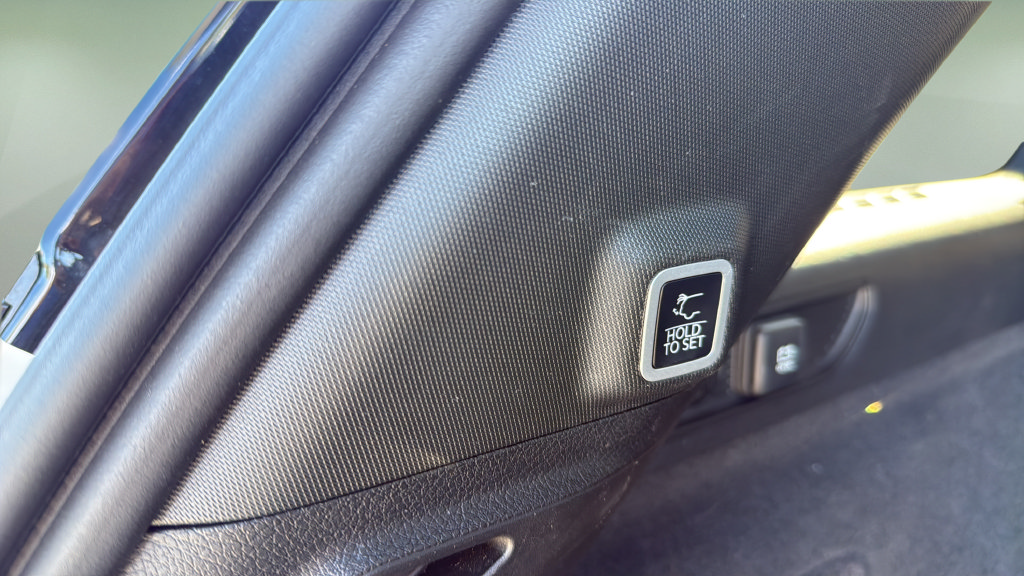 Used 2024 Jeep Grand Cherokee Summit AWD/4WD image 24